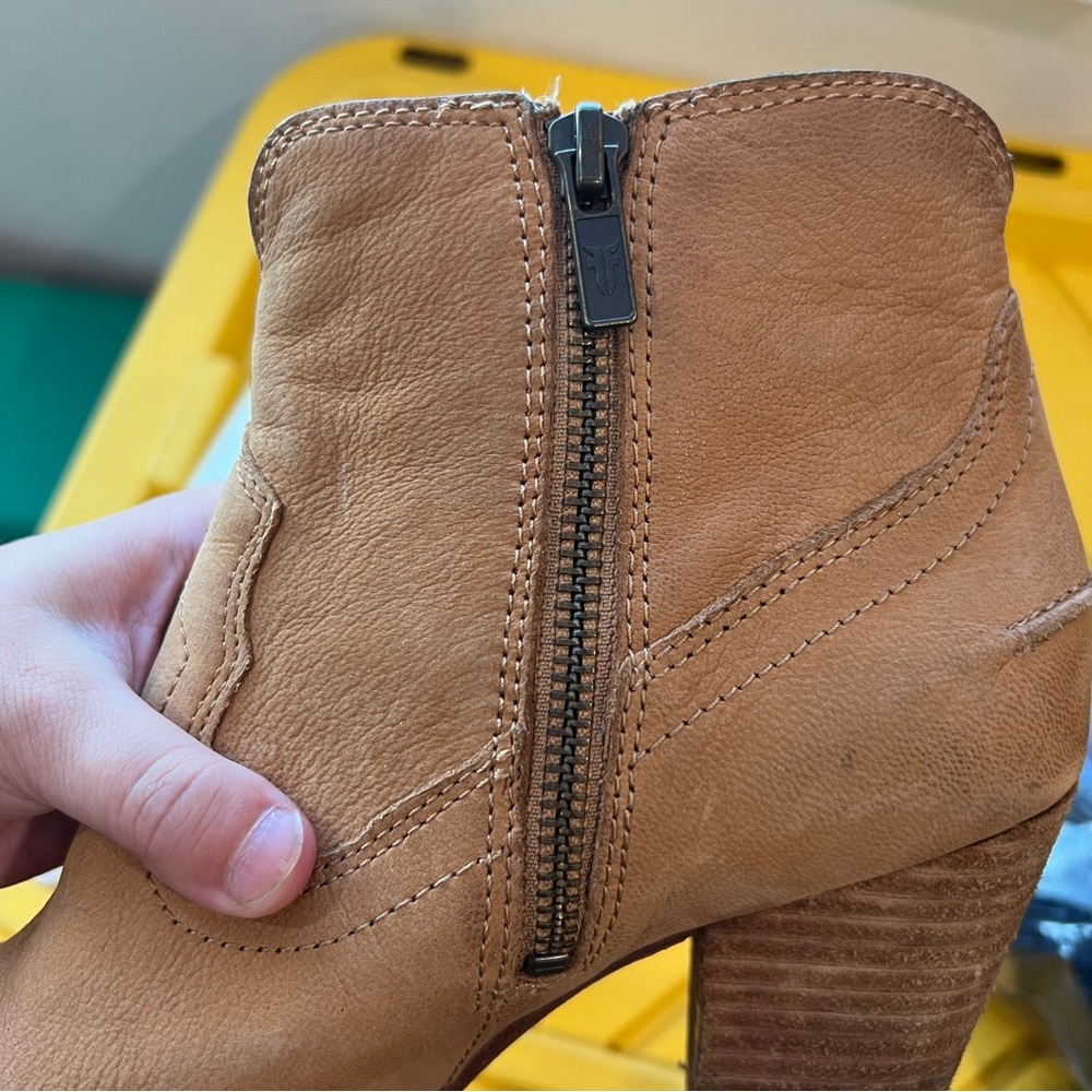 FRYE Reina Leather Western Style Zip Up Booties | Women’s Size 7 - Picture 8 of 8